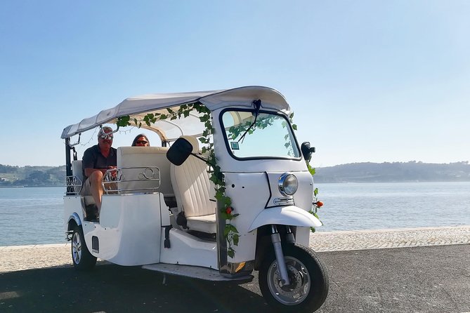 Tuk Tuk Lisbon Guided tour! 100% PRIVATE & PERSONALIZED - The route in plain English: what you get in each stop