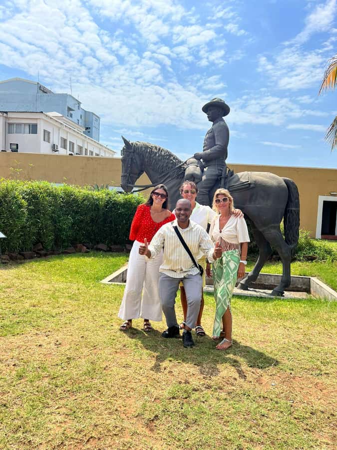 TUK TUK MAPUTO CITY TOUR - Pickup in Baixa: what to do so you don’t lose the group