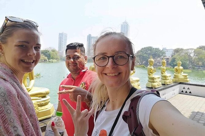 Tuk Tuk Private Tour Exploring Sri Lanka Capital of Colombo - Key things that make this Colombo tuk-tuk outing worth it