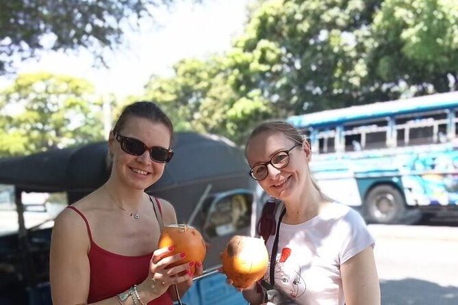 Tuk Tuk Private Tour Exploring Sri Lanka Capital of Colombo - From the Red Mosque to the Floating Market: Pettah in a compact timeline