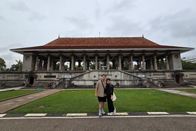 Tuk Tuk safari capital Colombo (Food and Entry Fees) Including - What’s included in the $30—and what you should plan for
