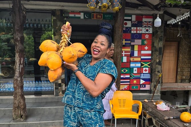 Tuk Tuk safari capital Colombo (Food and Entry Fees) Including - Should you book this Colombo tuk-tuk safari?