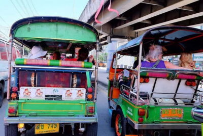 Tuk-Tuk Tales: Bangkok Private Tour - Morning route: Flower Market, Grand Palace, Wat Pho, and Wat Arun