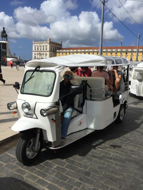 Tuk Tuk Tour historic central Lisbon - Meeting at Hard Rock Cafe or Pestana CR7 Lisboa