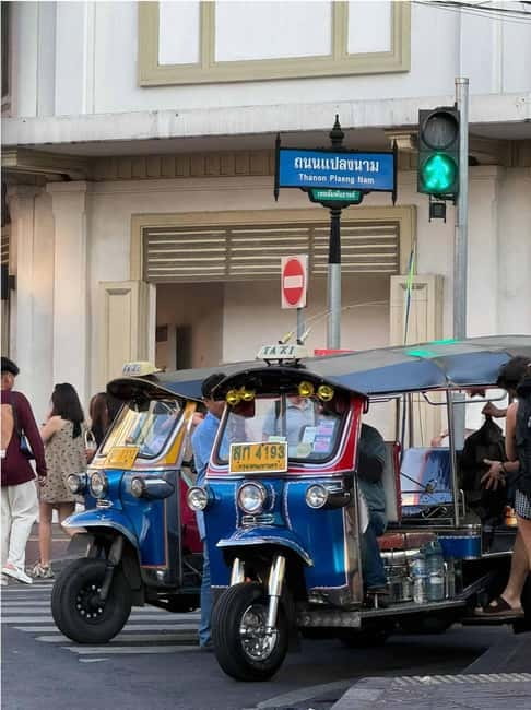 Tuk Tuk Tour in Bangkok - Chinatown Food Stops: Tasting Local Favorites the Easy Way