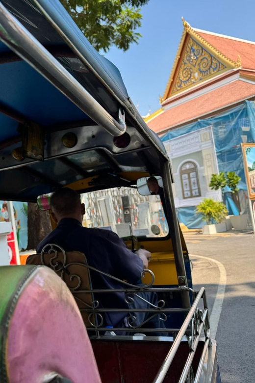 Tuk Tuk Tour in Bangkok - Flower Market After Hours Energy: 24/7 Bangkok Color and Lotus Folding