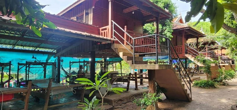 Tuk-Tuk Tour to Silk Island & Udong Mountain - Udong Mountain: temple views, real steps, and morning shade