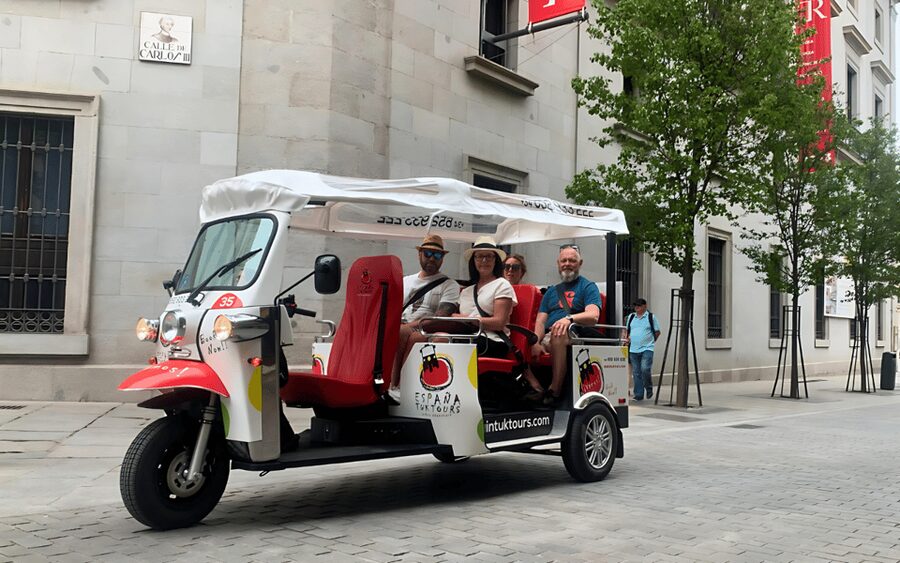 Tuk Tuk Tour with Wine Test in Madrid - Royal Palace Area and Spanish Royalty Surroundings
