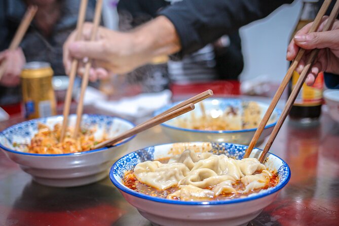 Tuktuk Food Tour Through Chengdu's Local Eats - Key Things That Make This Tour Worth Your Evening