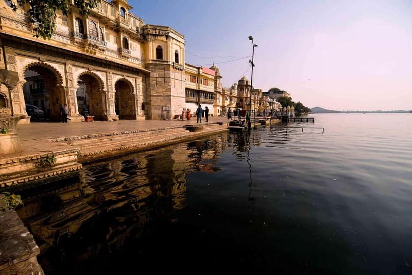 Udaipur Local Sightseeing Tour by Tuk-tuk (Rikshaw) - Why a tuk-tuk makes Udaipur day sightseeing easier