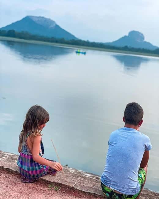 Unseen Sigiriya: Village & Rock Viewpoints by Tuk Tuk - Tour Route Basics: Lakes, Village Roads, and 8 Rock Viewpoints