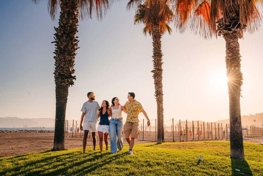 Valencia: 1-hour Private Tuk Tuk Tour - Valencia in 60 minutes without the stress