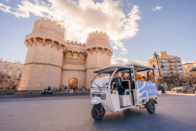 Valencia by Tuk Tuk i: Private tour 1 or 2 hours explore the city - From 14th-century Gothic gates to Valencia’s walled-city vibe