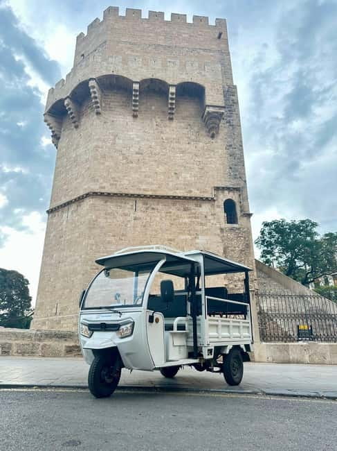 Valencia: Full 2-Hour Tuk Tuk Tour - Why a Valencia tuk-tuk beats big walking days