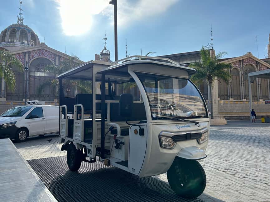 Valencia: Full Tuk Tuk Tour 2H - Plaza de Toros, Estación del Norte, and Central Market: Three Periods in One Loop