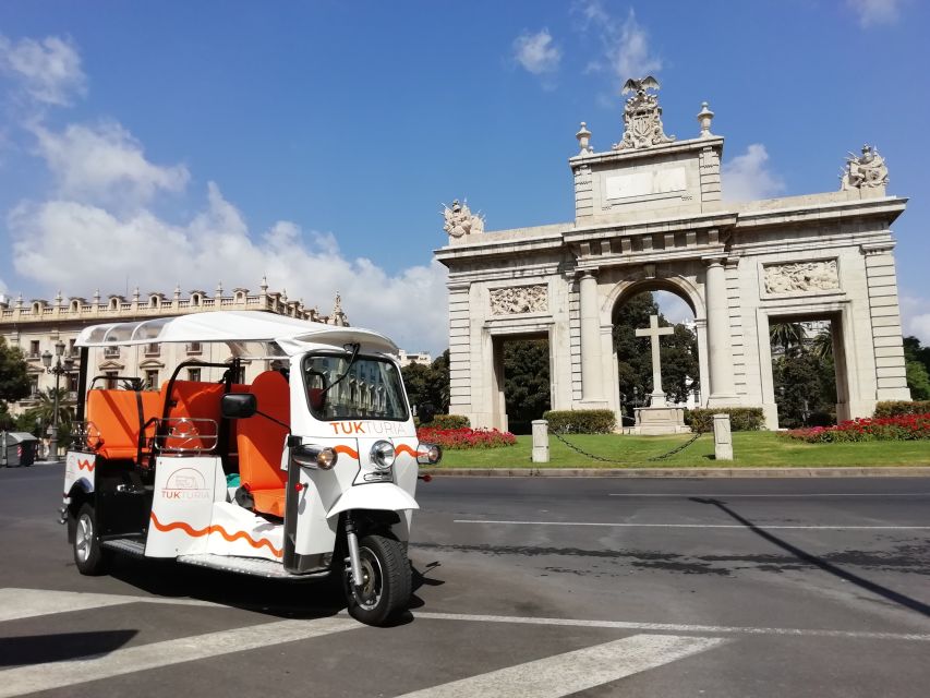 Valencia: Tuk Tuk City Tour - Stop in the Old City: Streets, Traditions, and Real Valencia Vibes