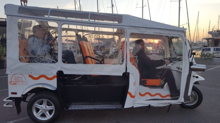 Valencia: Tuk Tuk City Tour - Markets, the Marina, and the Coast: Seeing the City’s Daily Rhythm