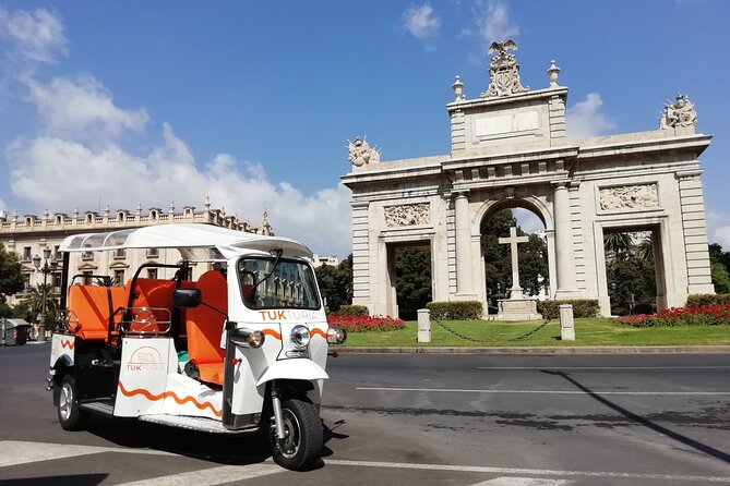 Valencia: Tuk Tuk Full City Tour - Serranos Towers to the Silk Route: Old Town icons from street level