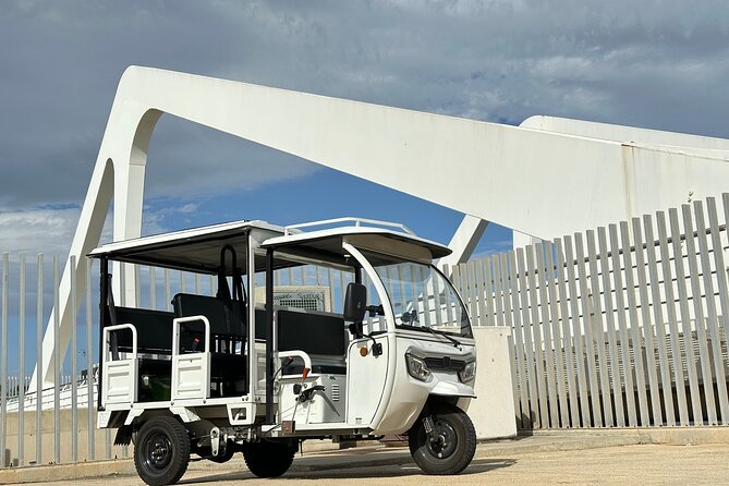 Valencia: Tuk tuk tour - Open-Air Highlights in 1 to 2 Hours: How the Tuk Tuk Tour Works