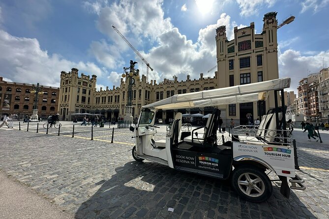Valencia: Visit the Historic Center of Valencia in Tuk Tuk - Meet at Tourism Hub on C/ de Xàtiva 24 and get rolling