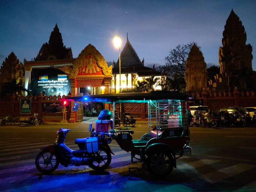 Visiting 9 Places in 3 hours Share Tour by Tuk-Tuk - The Small-Group Tuk-Tuk Setup (Up to 4)