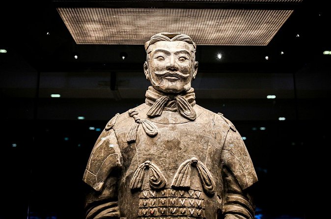 Xi’an Terracotta Warriors, City Wall and Tuktuk Food Tour - Shaanxi countryside lunch: the food stop that actually feels local